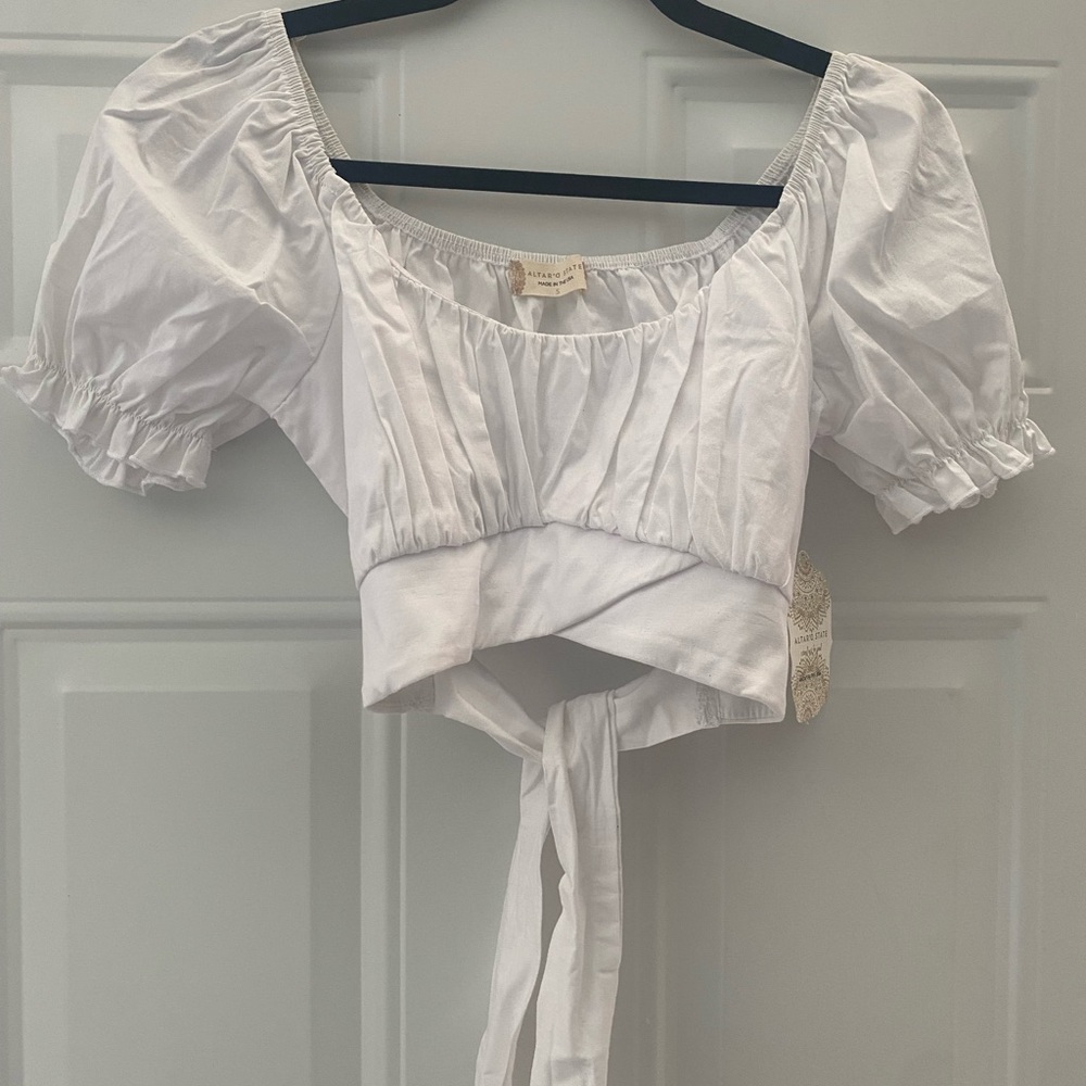 NWT Altar’d State White Puff Sleeve Cropped Blouse